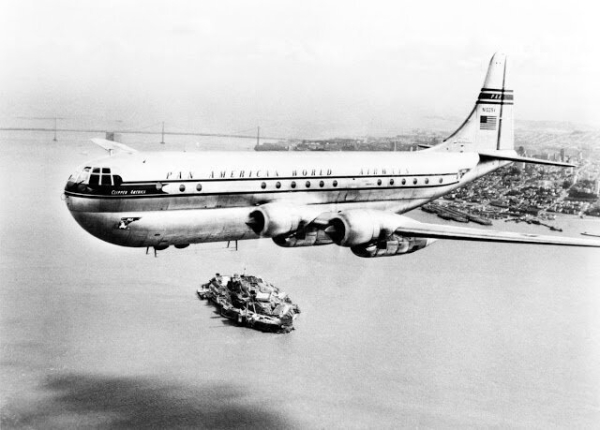 Как выглядел Boeing 377 Stratocruiser, самый большой пассажирский самолет в мире