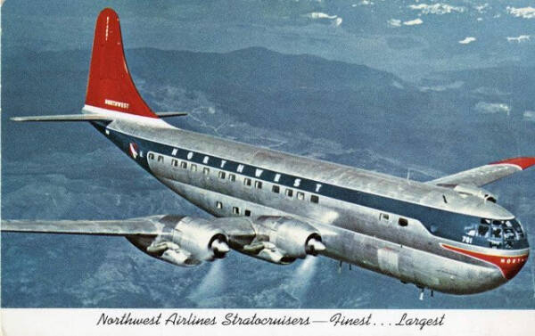 Как выглядел Boeing 377 Stratocruiser, самый большой пассажирский самолет в мире